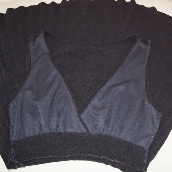 "5/35" Knit Dress Sleeveless Plunge with Asymetric Fit-and-Flare Silhouette - Picture 12 of 13